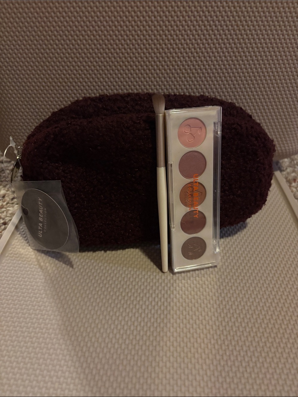 Ulta Beauty Pink and Peach Eyeshadow Palette with bag